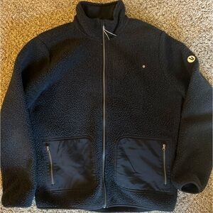 Vuori Men’s Black Sherpa jacket. Medium. Worn a few times.